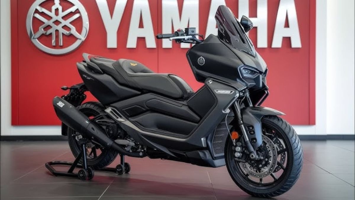 Yamaha XMAX 2026: Where Scooter Meets Sports Bike Design