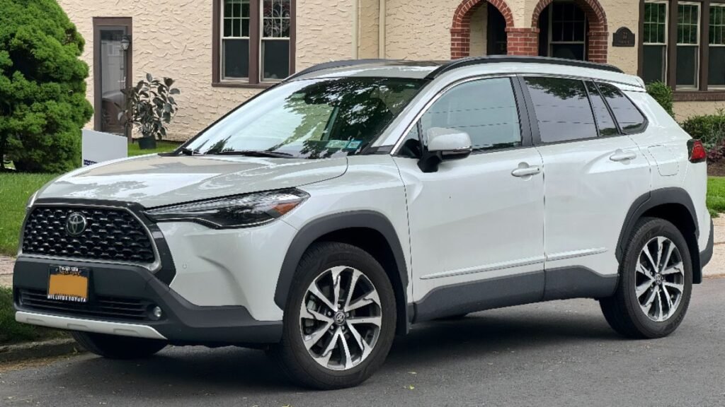 Exterior Design: Bold, Modern, and Commanding Road Presence