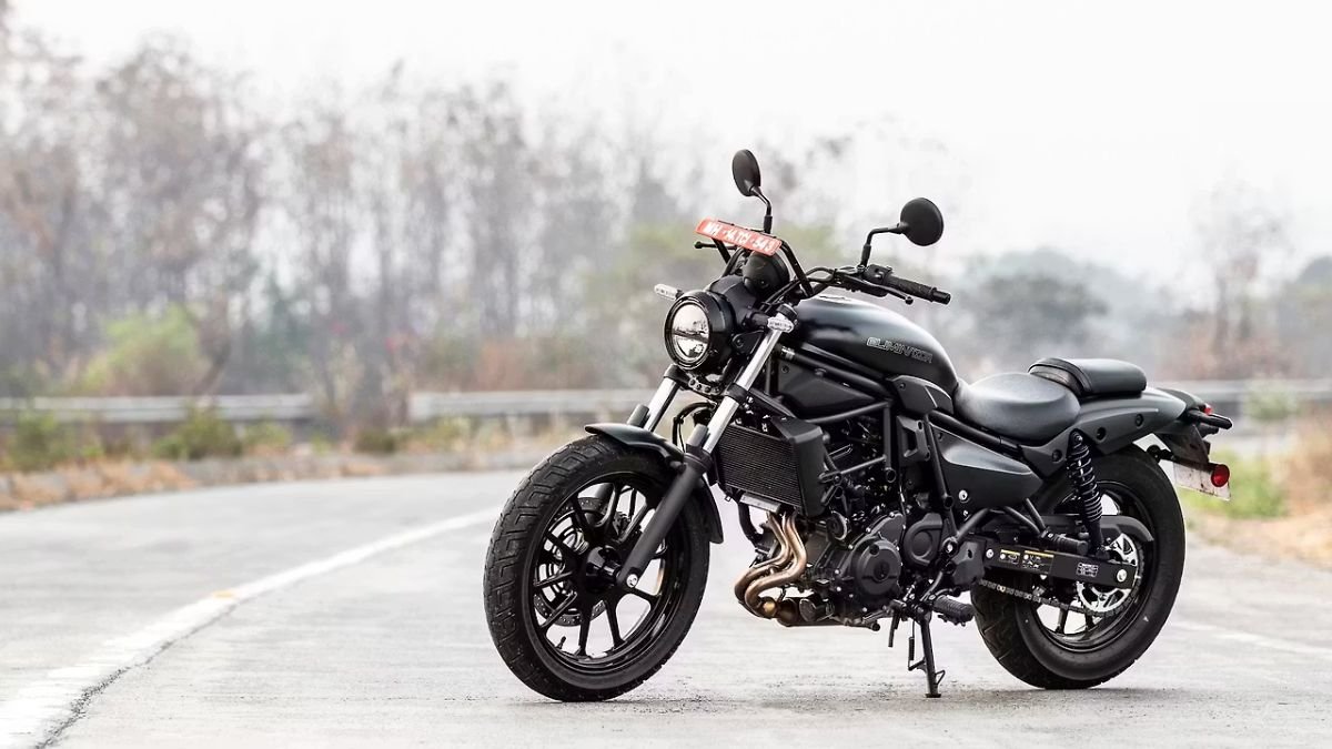 Kawasaki Eliminator Bike is Miles Ahead of Royal Enfield, Offers 30 Kmpl Mileage and 451cc Engine – Check Price and Features